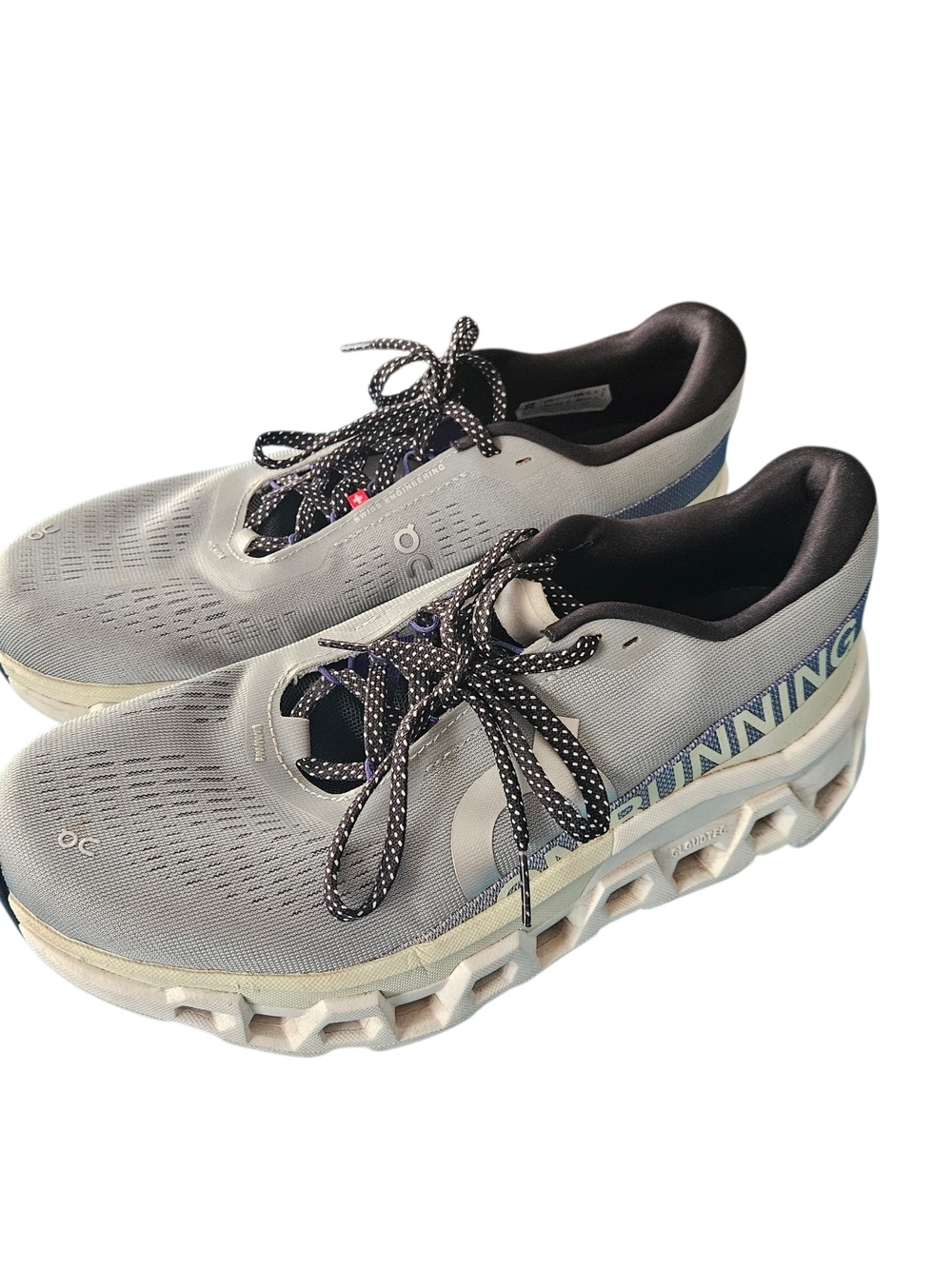 On Cloud On Running Cloudstyle Light Gray Blue Athletic Running Shoes Size 10.5